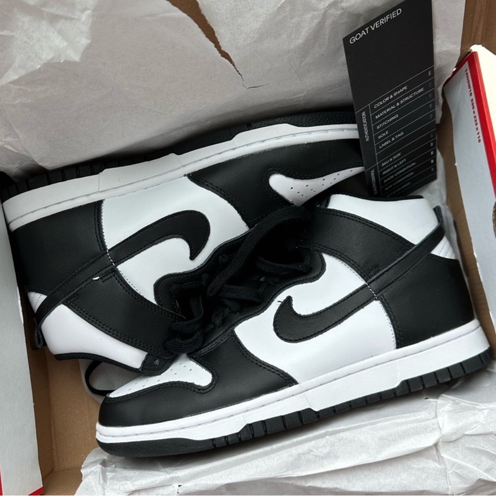 DUNK HIGH 'BLACK WHITE' – SIZE US 9 W
